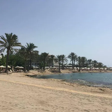 Lighthouse Luxury Townhouse 2 Дом отдыха *