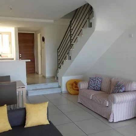Lighthouse Luxury Townhouse 2 * Пафос
