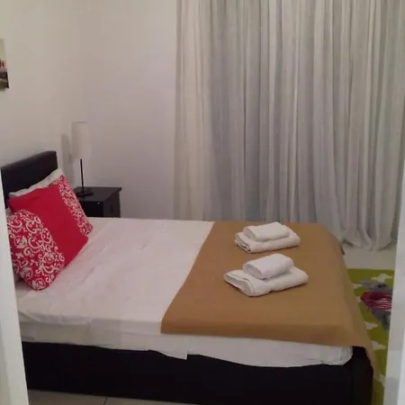Lighthouse Luxury Townhouse 2 Holiday home *